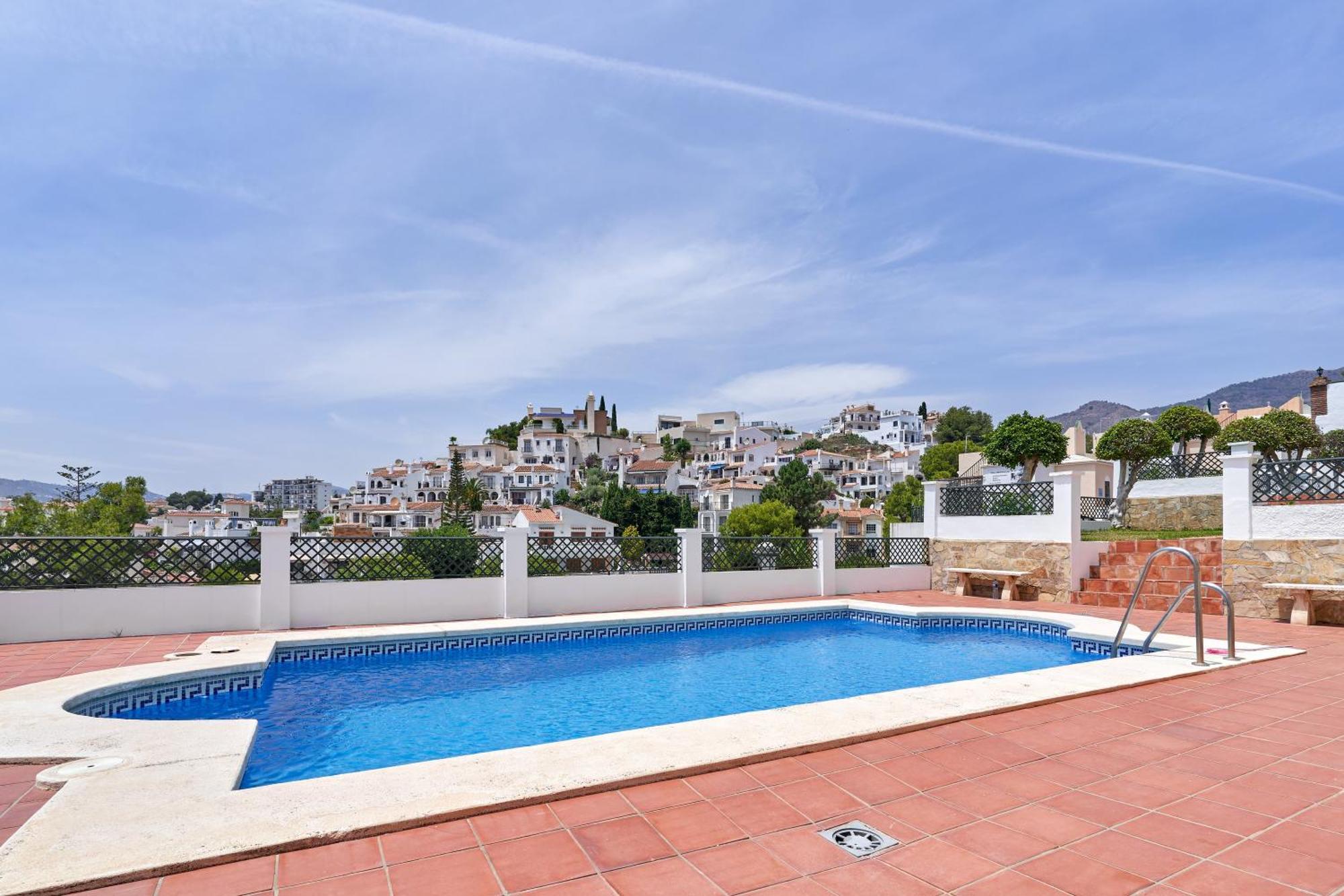 One Bedroom Penthouse Nerja Dış mekan fotoğraf