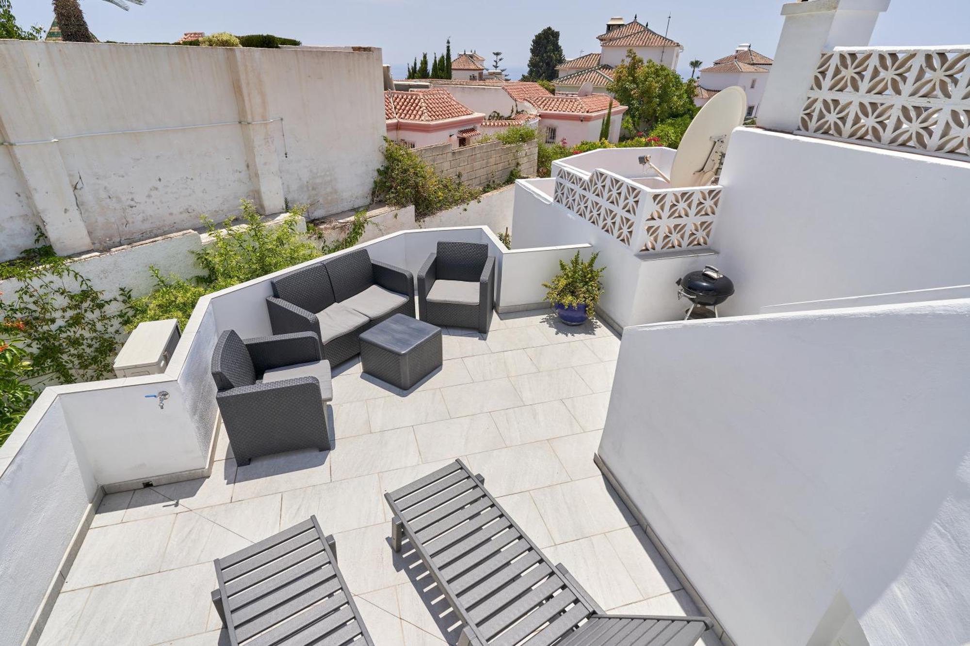 One Bedroom Penthouse Nerja Dış mekan fotoğraf